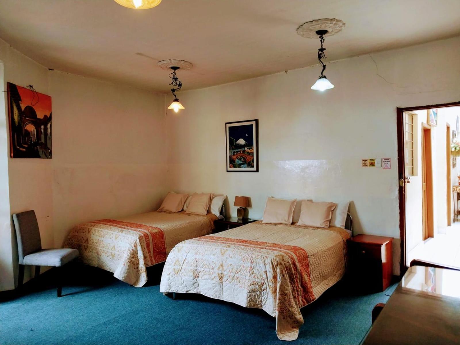 Hostal Benalcazar Quito Exterior photo